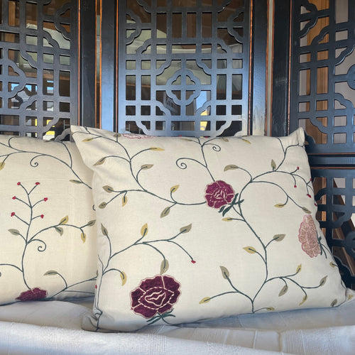 Red Roses Bloom Cushion Cover